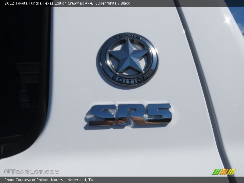 Super White / Black 2012 Toyota Tundra Texas Edition CrewMax 4x4
