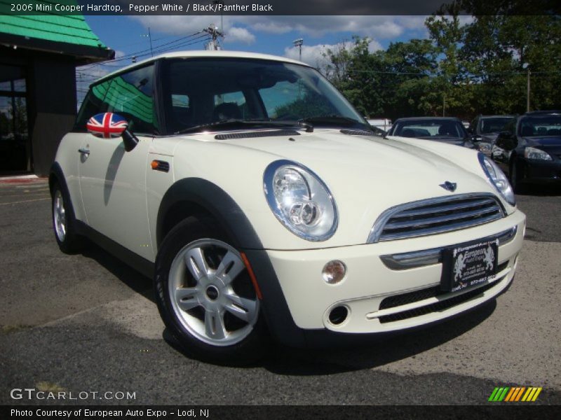 Pepper White / Black/Panther Black 2006 Mini Cooper Hardtop