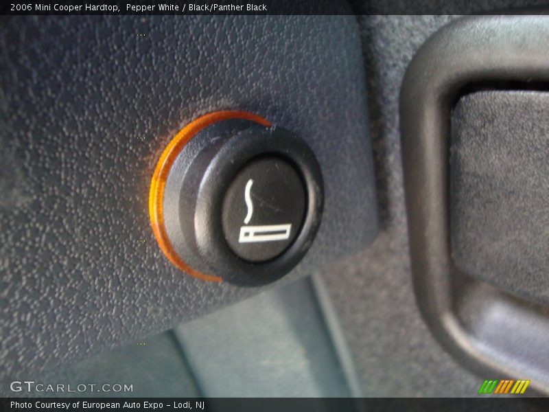 Pepper White / Black/Panther Black 2006 Mini Cooper Hardtop