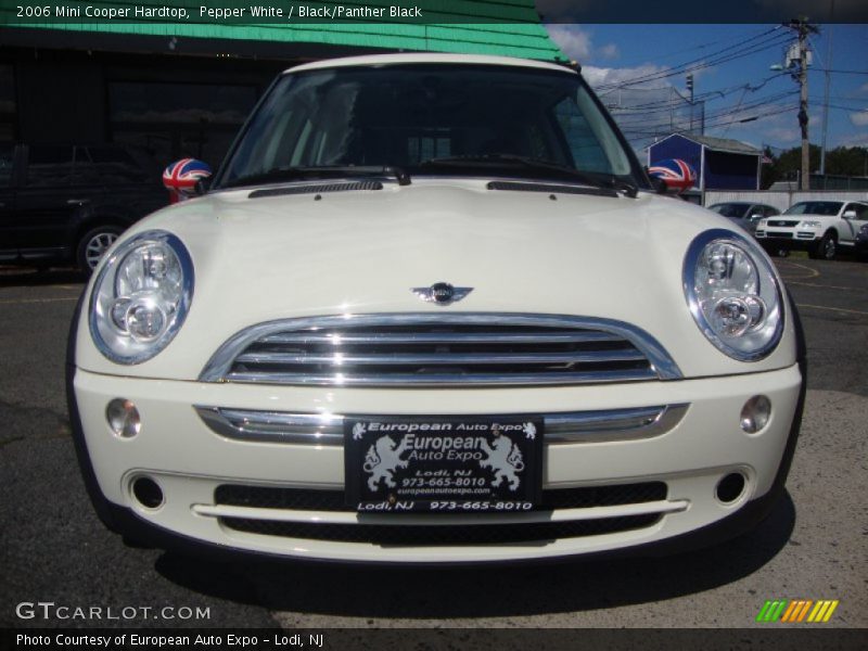 Pepper White / Black/Panther Black 2006 Mini Cooper Hardtop