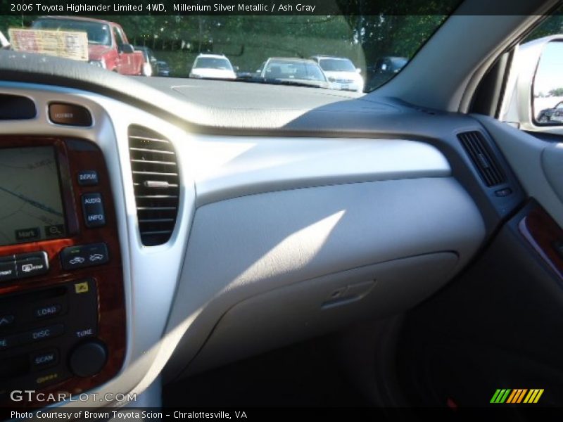 Millenium Silver Metallic / Ash Gray 2006 Toyota Highlander Limited 4WD