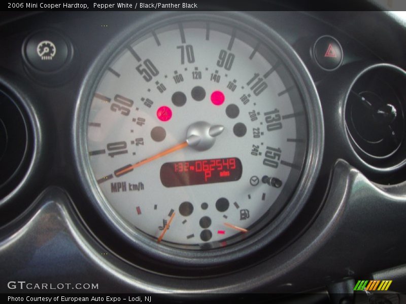 Pepper White / Black/Panther Black 2006 Mini Cooper Hardtop