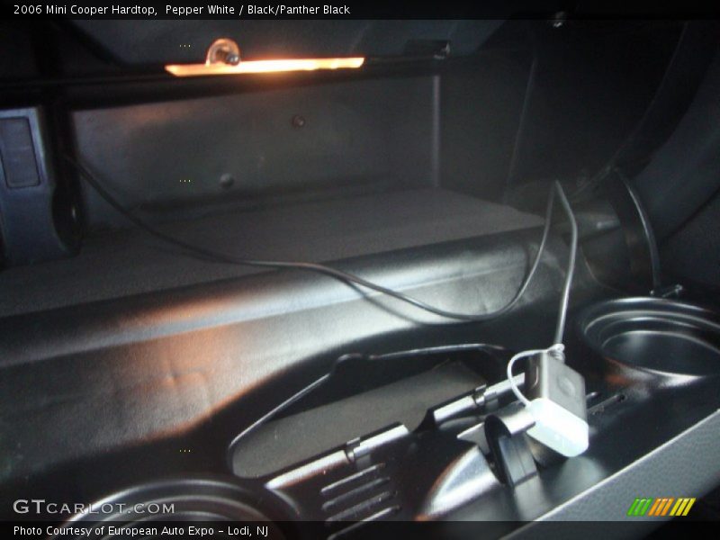 Pepper White / Black/Panther Black 2006 Mini Cooper Hardtop