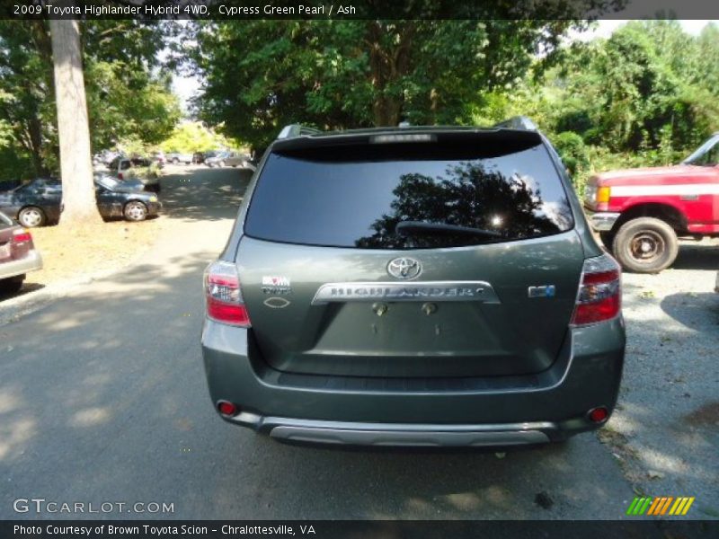 Cypress Green Pearl / Ash 2009 Toyota Highlander Hybrid 4WD