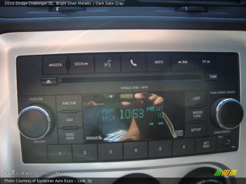 Bright Silver Metallic / Dark Slate Gray 2010 Dodge Challenger SE