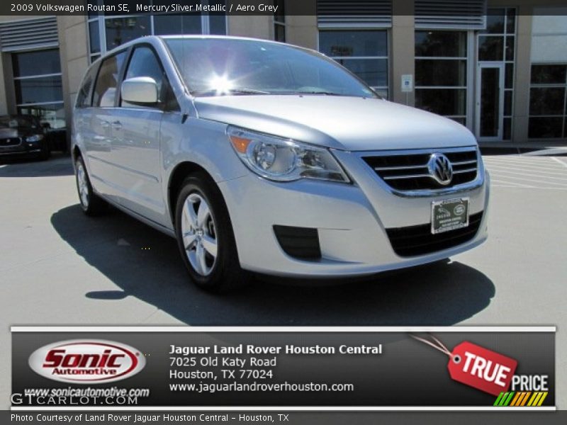 Mercury Sliver Metallic / Aero Grey 2009 Volkswagen Routan SE