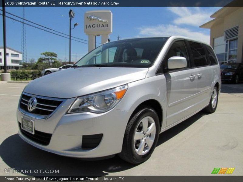 Mercury Sliver Metallic / Aero Grey 2009 Volkswagen Routan SE