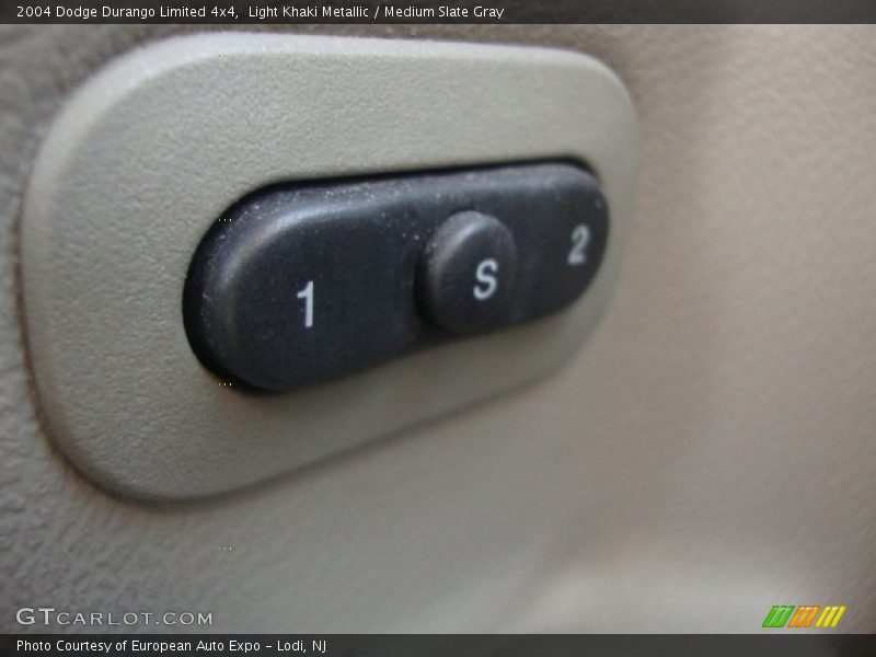 Light Khaki Metallic / Medium Slate Gray 2004 Dodge Durango Limited 4x4