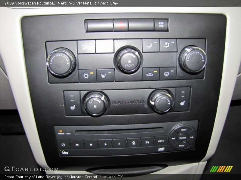 Mercury Sliver Metallic / Aero Grey 2009 Volkswagen Routan SE