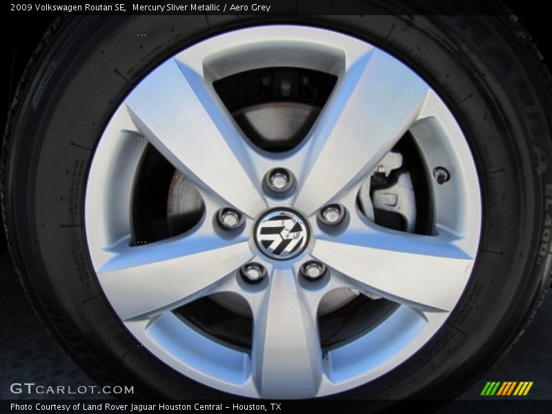 Mercury Sliver Metallic / Aero Grey 2009 Volkswagen Routan SE