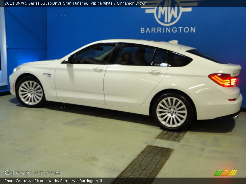 Alpine White / Cinnamon Brown 2011 BMW 5 Series 535i xDrive Gran Turismo