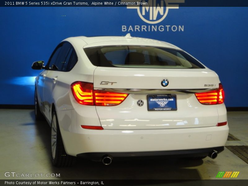 Alpine White / Cinnamon Brown 2011 BMW 5 Series 535i xDrive Gran Turismo