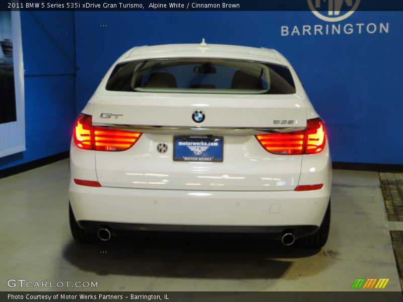 Alpine White / Cinnamon Brown 2011 BMW 5 Series 535i xDrive Gran Turismo