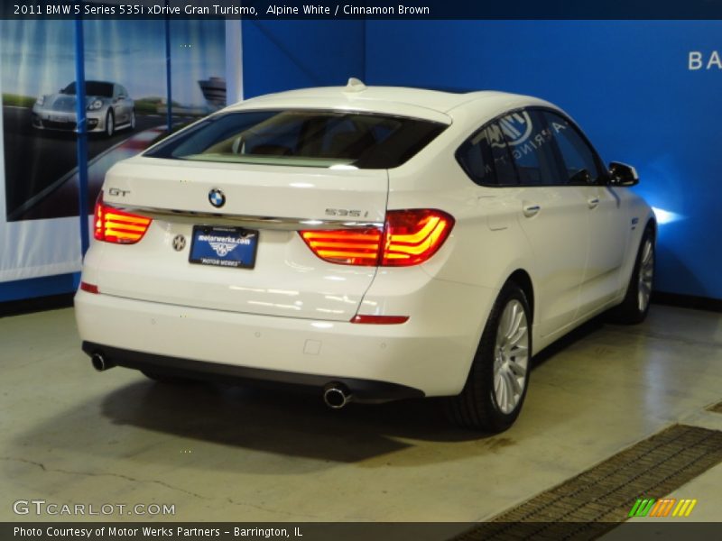 Alpine White / Cinnamon Brown 2011 BMW 5 Series 535i xDrive Gran Turismo