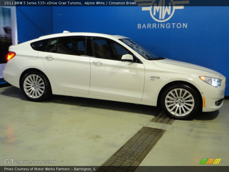 Alpine White / Cinnamon Brown 2011 BMW 5 Series 535i xDrive Gran Turismo