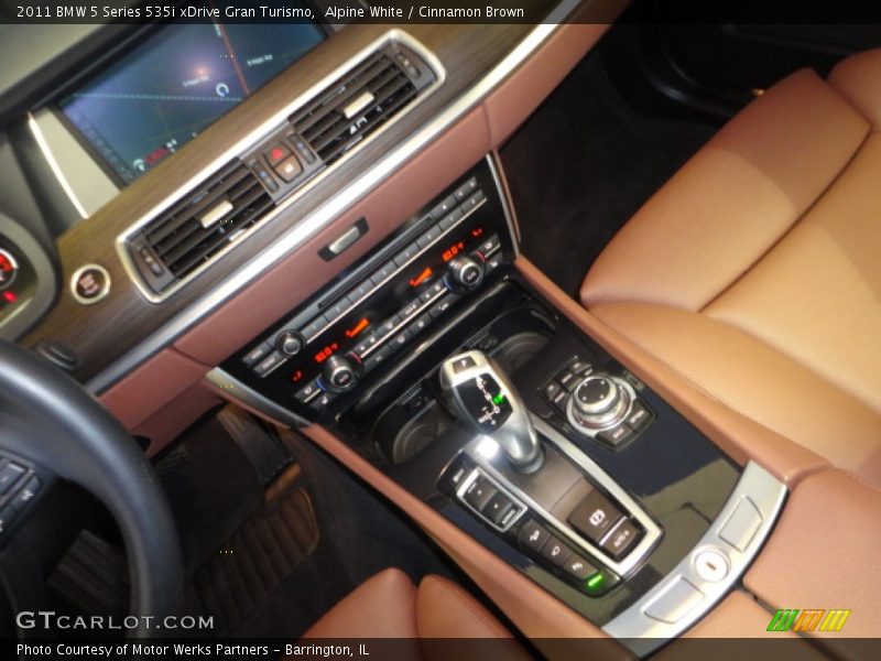 Alpine White / Cinnamon Brown 2011 BMW 5 Series 535i xDrive Gran Turismo