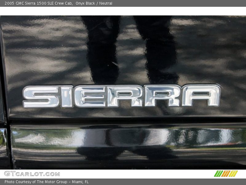 Onyx Black / Neutral 2005 GMC Sierra 1500 SLE Crew Cab