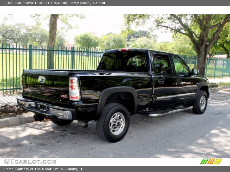 Onyx Black / Neutral 2005 GMC Sierra 1500 SLE Crew Cab