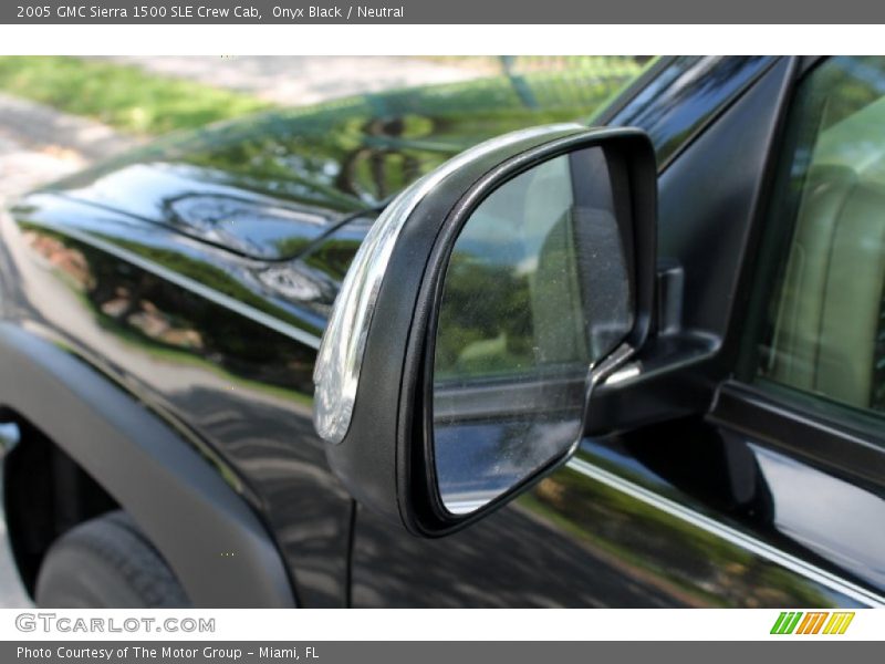 Onyx Black / Neutral 2005 GMC Sierra 1500 SLE Crew Cab