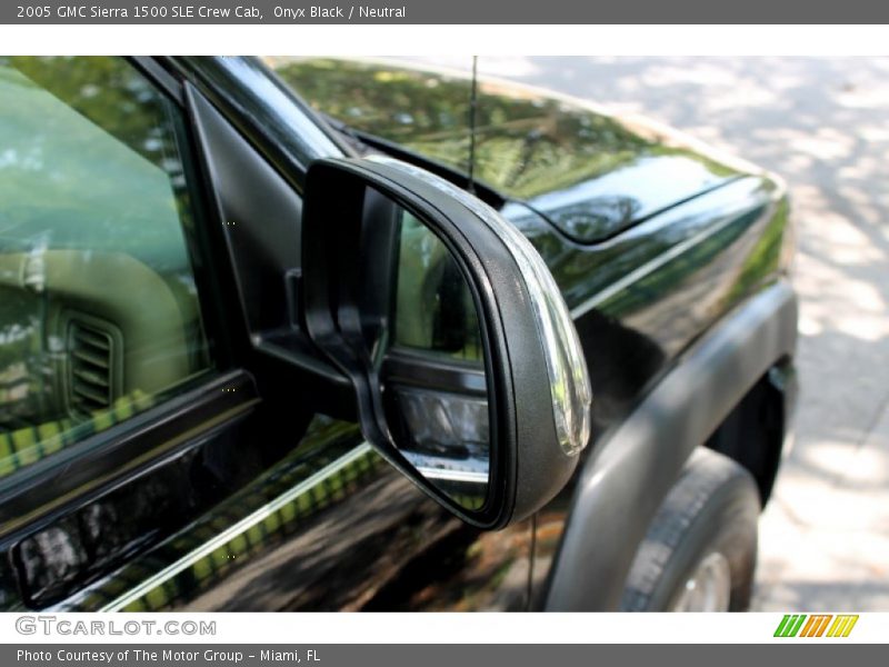 Onyx Black / Neutral 2005 GMC Sierra 1500 SLE Crew Cab