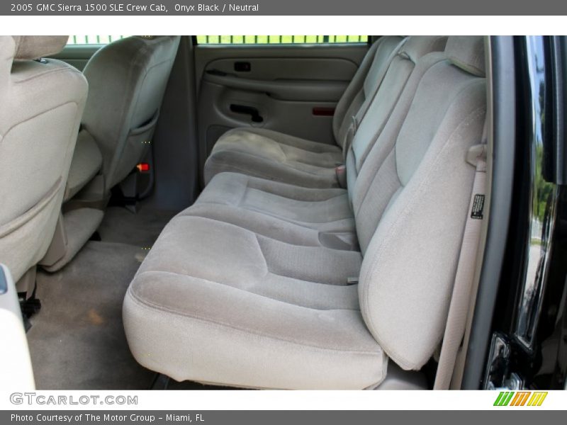 Onyx Black / Neutral 2005 GMC Sierra 1500 SLE Crew Cab