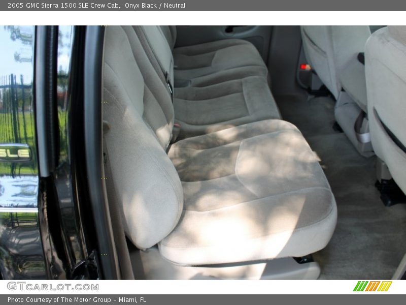 Onyx Black / Neutral 2005 GMC Sierra 1500 SLE Crew Cab