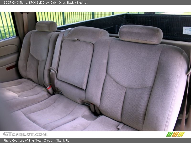 Onyx Black / Neutral 2005 GMC Sierra 1500 SLE Crew Cab