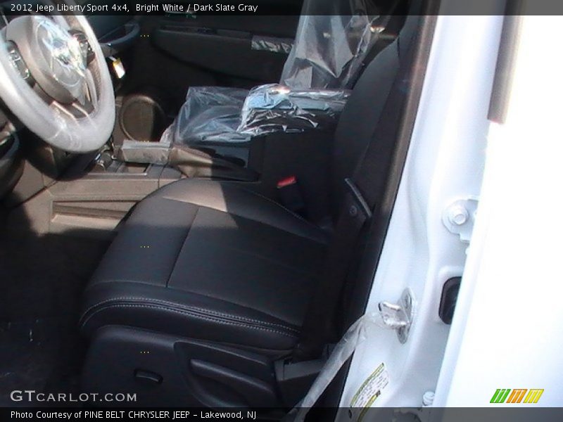 Bright White / Dark Slate Gray 2012 Jeep Liberty Sport 4x4