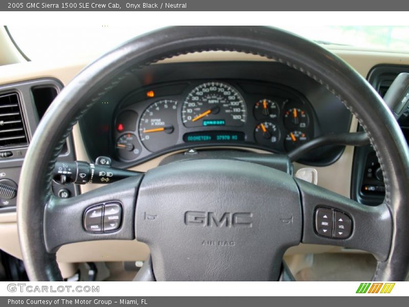 Onyx Black / Neutral 2005 GMC Sierra 1500 SLE Crew Cab