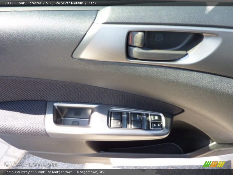 Ice Silver Metallic / Black 2013 Subaru Forester 2.5 X