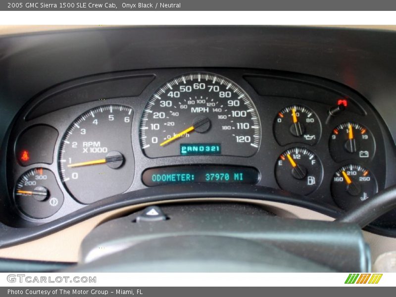 Onyx Black / Neutral 2005 GMC Sierra 1500 SLE Crew Cab