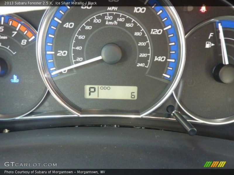 Ice Silver Metallic / Black 2013 Subaru Forester 2.5 X