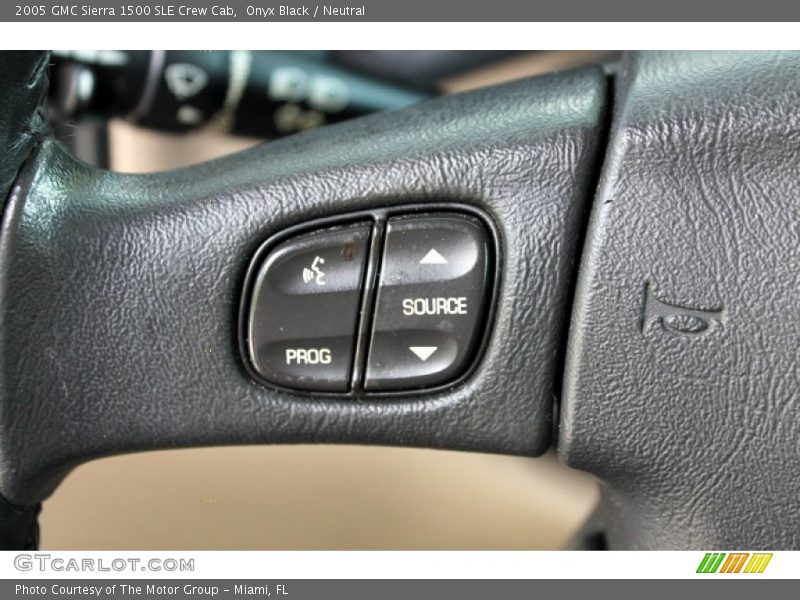 Onyx Black / Neutral 2005 GMC Sierra 1500 SLE Crew Cab