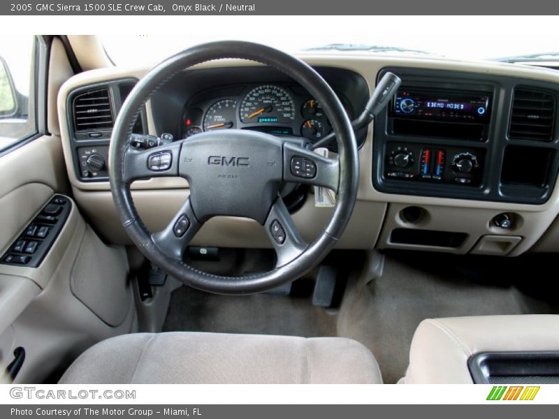 Onyx Black / Neutral 2005 GMC Sierra 1500 SLE Crew Cab