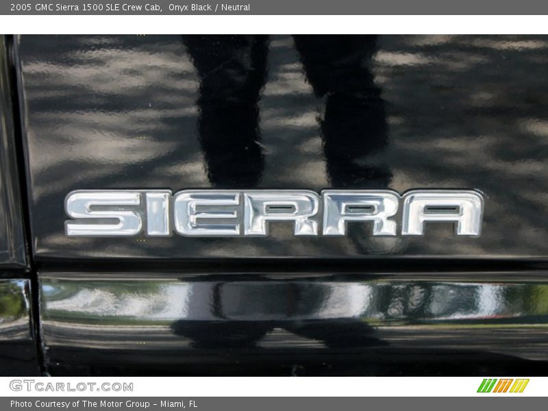 Onyx Black / Neutral 2005 GMC Sierra 1500 SLE Crew Cab