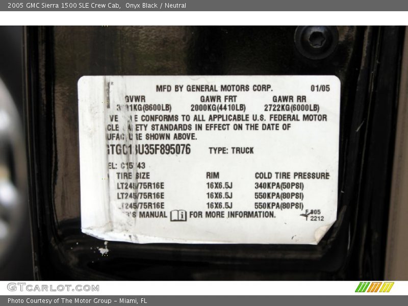Onyx Black / Neutral 2005 GMC Sierra 1500 SLE Crew Cab