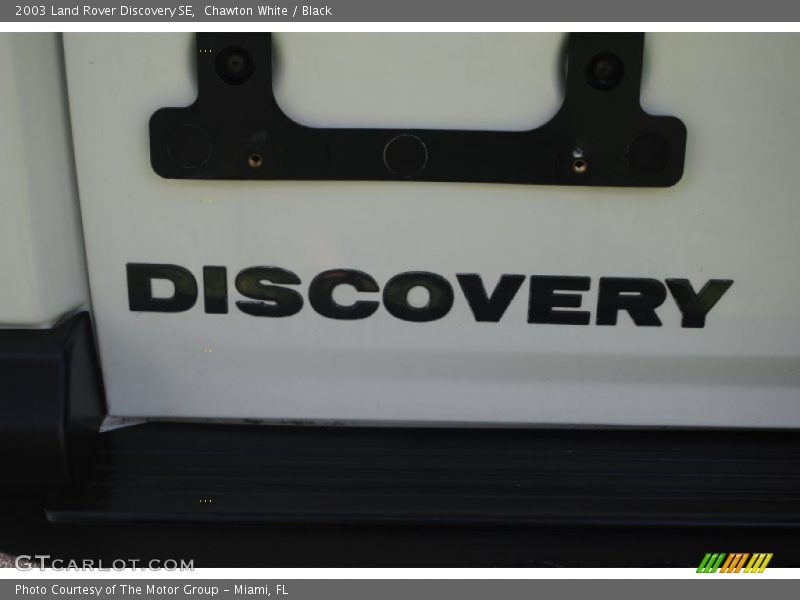 Chawton White / Black 2003 Land Rover Discovery SE