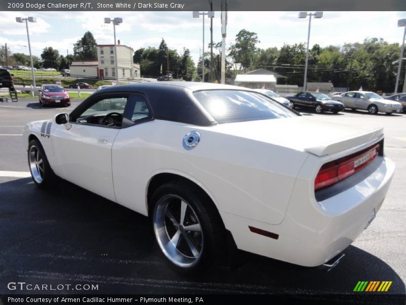 Stone White / Dark Slate Gray 2009 Dodge Challenger R/T