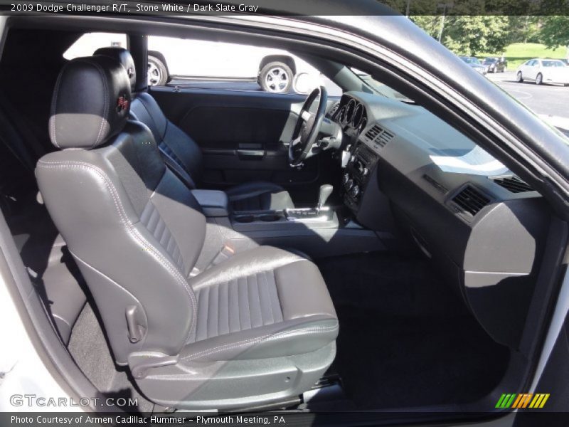 Stone White / Dark Slate Gray 2009 Dodge Challenger R/T