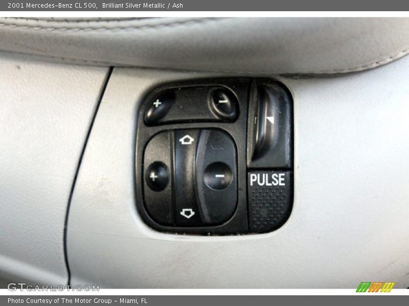 Controls of 2001 CL 500