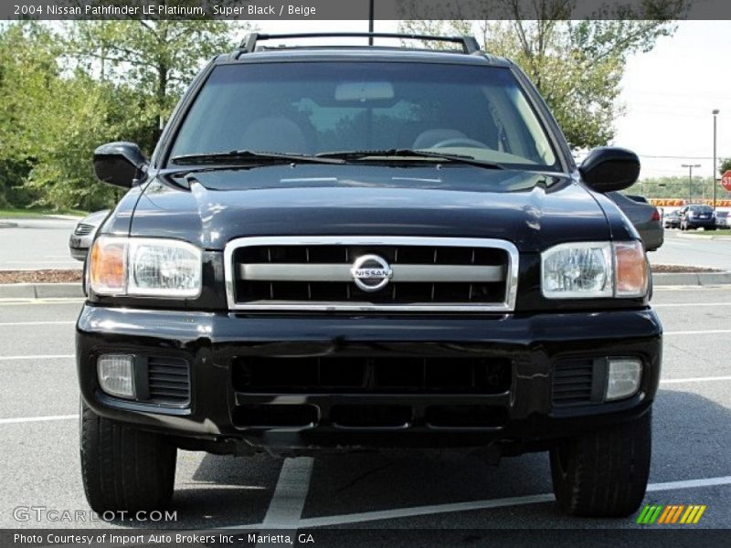 Super Black / Beige 2004 Nissan Pathfinder LE Platinum