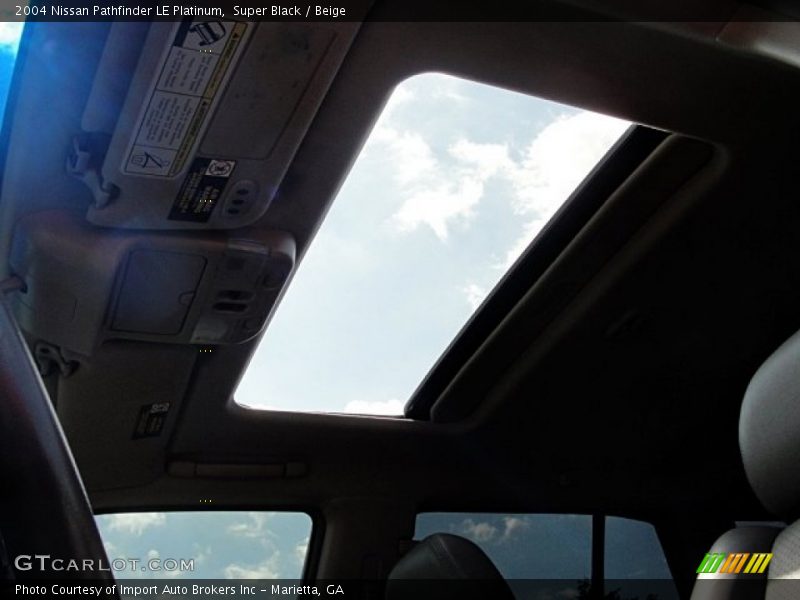 Super Black / Beige 2004 Nissan Pathfinder LE Platinum
