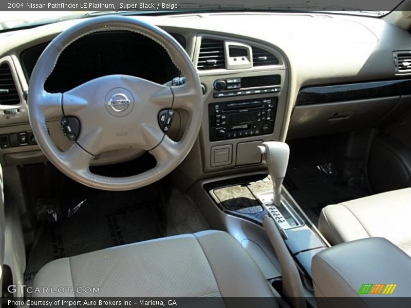 Super Black / Beige 2004 Nissan Pathfinder LE Platinum