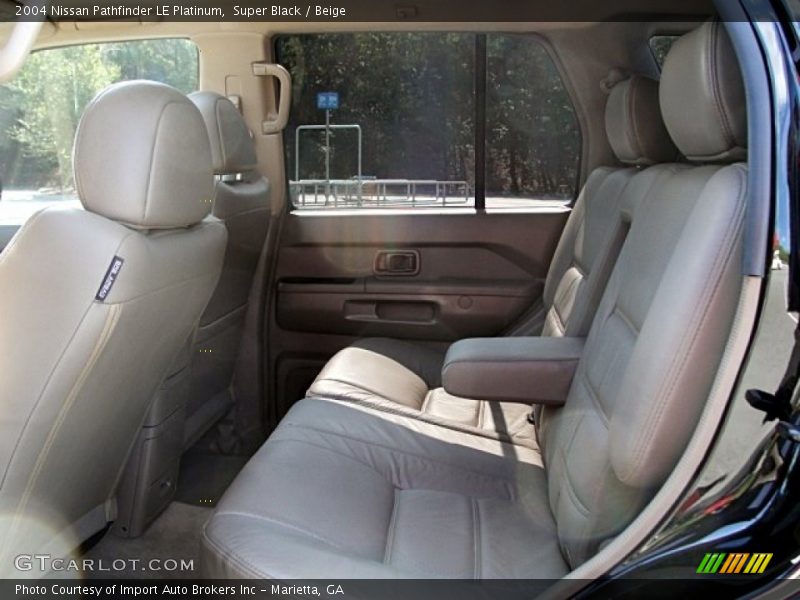 Super Black / Beige 2004 Nissan Pathfinder LE Platinum
