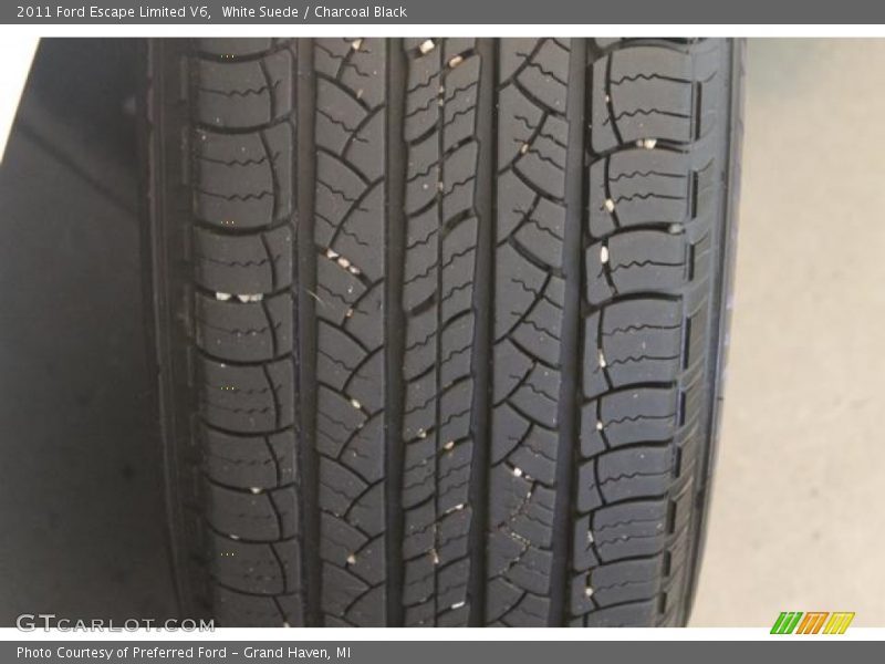 White Suede / Charcoal Black 2011 Ford Escape Limited V6