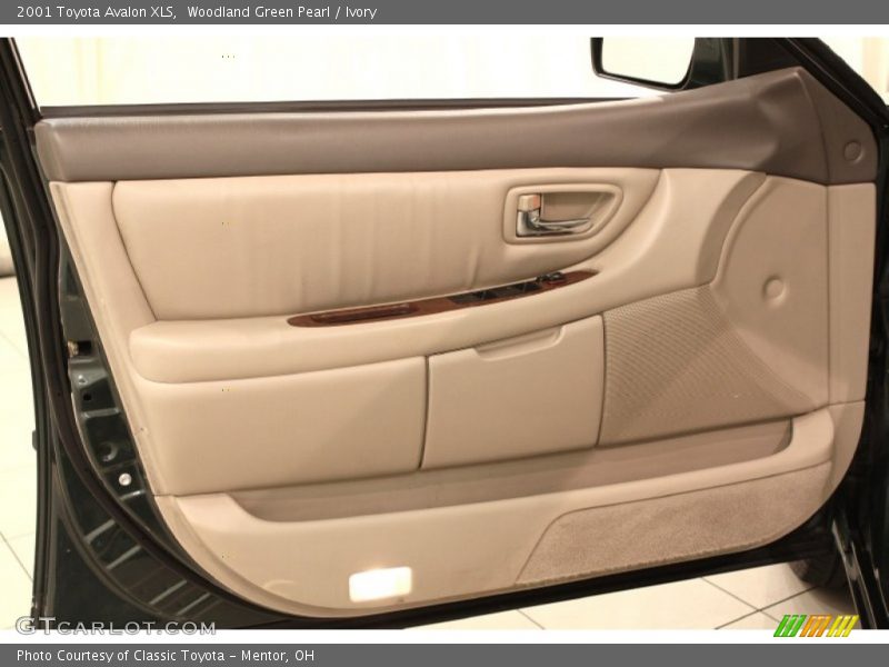 Woodland Green Pearl / Ivory 2001 Toyota Avalon XLS