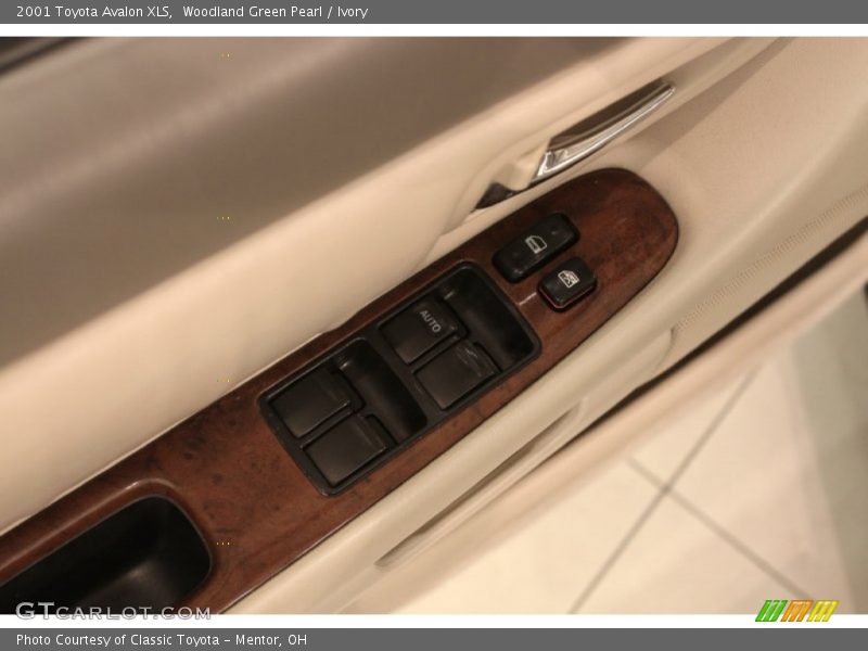 Woodland Green Pearl / Ivory 2001 Toyota Avalon XLS