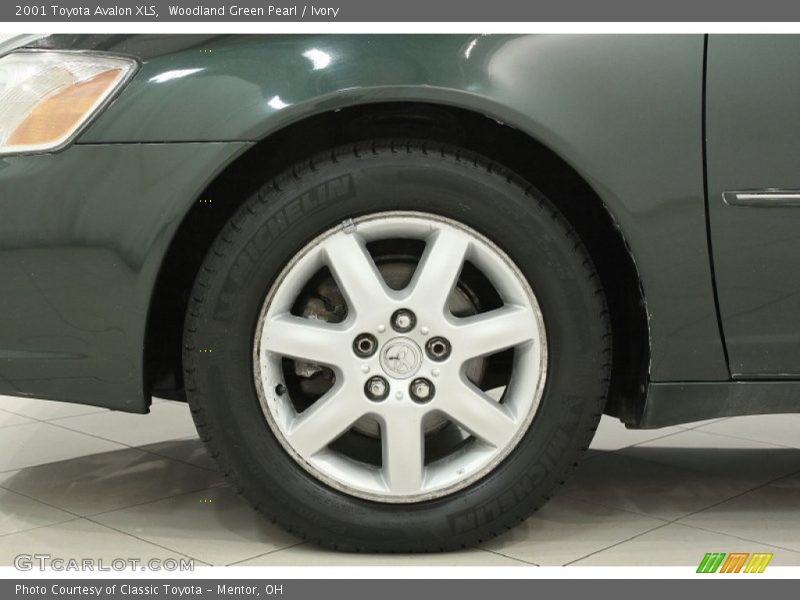 Woodland Green Pearl / Ivory 2001 Toyota Avalon XLS