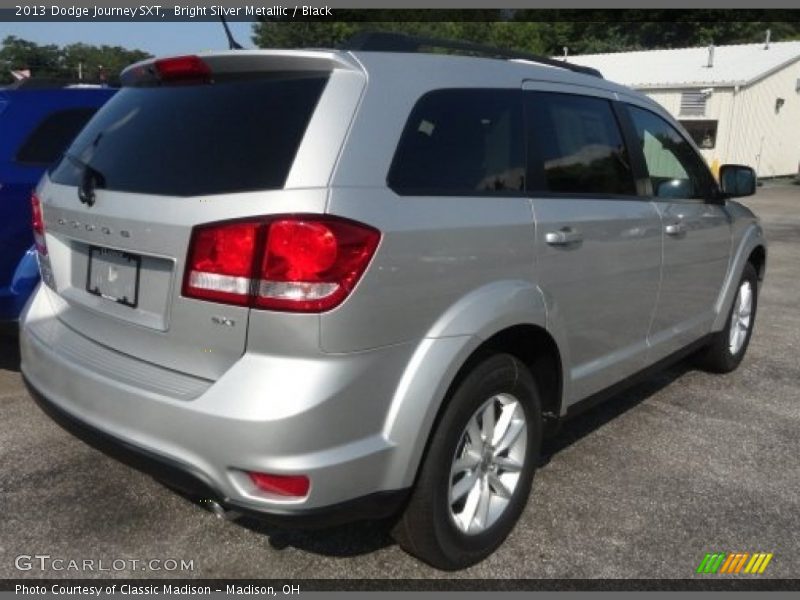 Bright Silver Metallic / Black 2013 Dodge Journey SXT
