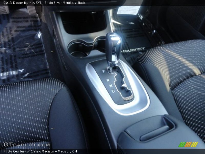 Bright Silver Metallic / Black 2013 Dodge Journey SXT